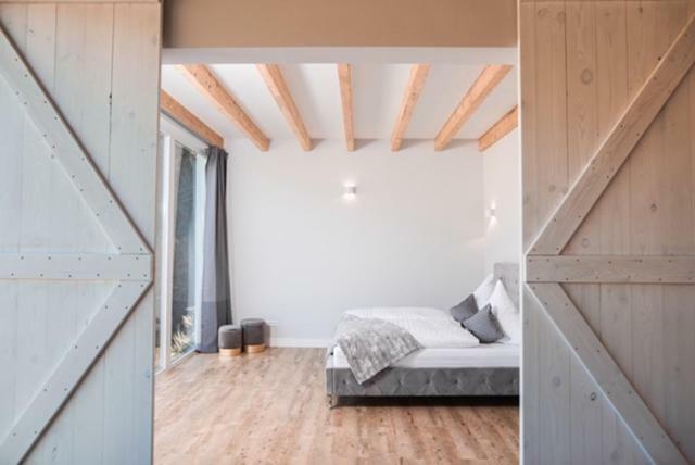 Ferienwohnung Otto-Dill-Halle Elmstein المظهر الخارجي الصورة